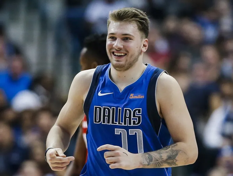 Luka Dončić lanza fundación para enseñar baloncesto a niños en un ambiente positivo