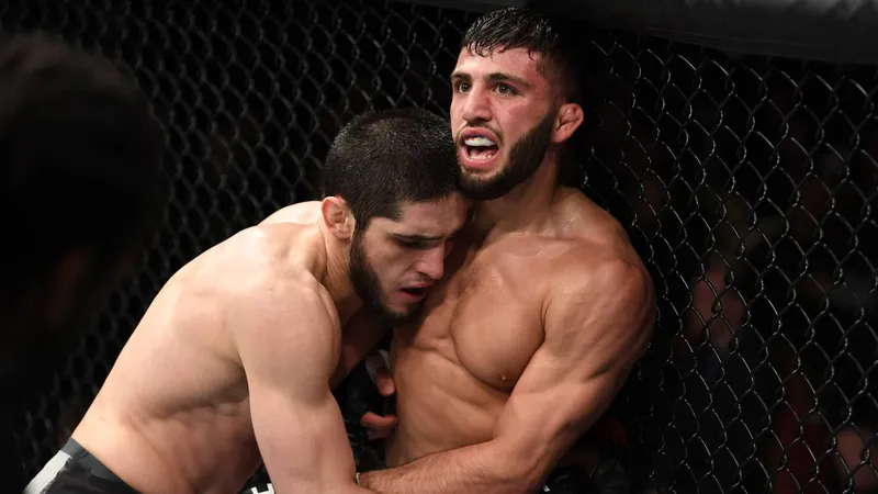 Islam Makhachev vs. Arman Tsarukyan: Cuotas y todo lo que necesitas saber antes del evento principal de UFC 311