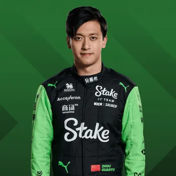 Zhou Guanyu confirmado como piloto de Ferrari para la temporada 2025 de F1 como respaldo de Lewis Hamilton