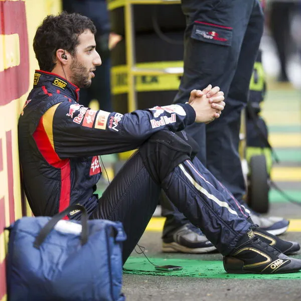 Ricciardo se despide con emoción tras su salida anticipada de la F1