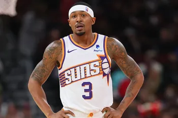 "El agente de Bradley Beal confirma que la estrella de los Suns no ha aceptado renunciar a la cláusula de no cambio, pero no la descarta"