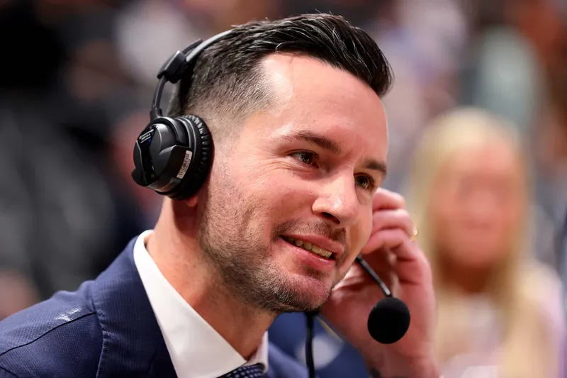 El entrenador de los Lakers, JJ Redick, habla sobre los incendios en California que destruyeron su hogar: 'Es una devastación total'