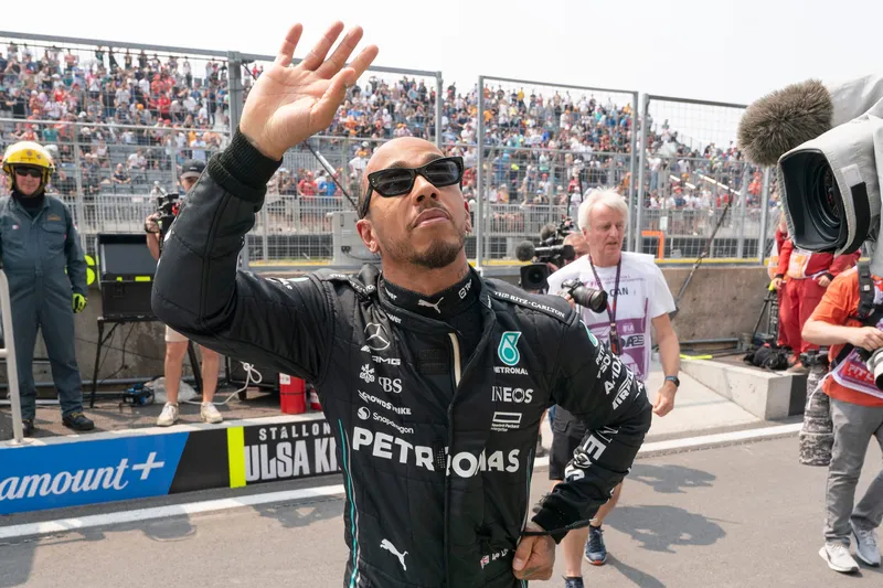 Lewis Hamilton admite que 'definitivamente ya no es rápido' y se considera 'simplemente lento'