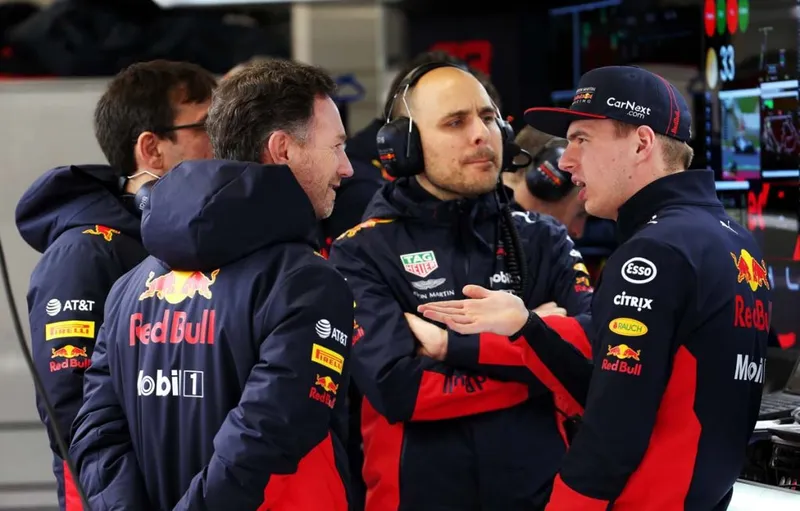 Detalles del ingeniero de carrera de Hamilton mientras Verstappen reflexiona sobre la preocupación en Red Bull