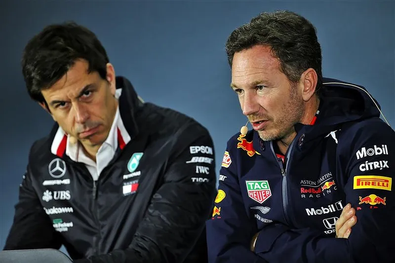 ¿El conflicto entre Wolff y Horner ha vuelto a los niveles de F1 2021?