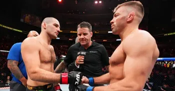 UFC 312: Transmisión en vivo del combate Du Plessis vs. Strickland 2 con MMA Junkie Radio