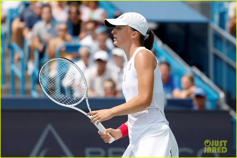 Coco Gauff opina sobre el impacto del caso de dopaje de Iga Swiatek en su rendimiento en la cancha