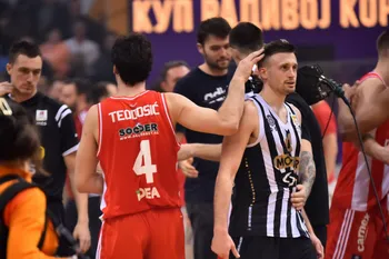 "Crvena Zvezda Triunfa Nuevamente en la EuroLeague: Un Esfuerzo Colectivo a Pesar de la Ofensiva Inconsistente"