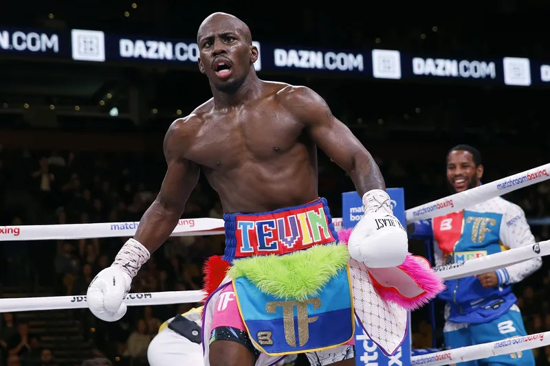 Tevin Farmer busca frenar el combate entre Shakur Stevenson y William Zepeda