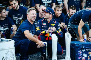 "Horner revela la cronología de la salida de Red Bull"