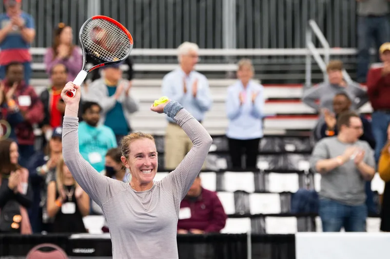 Lepchenko avanza a octavos en el Dow Tennis Classic tras vencer a Stakusic