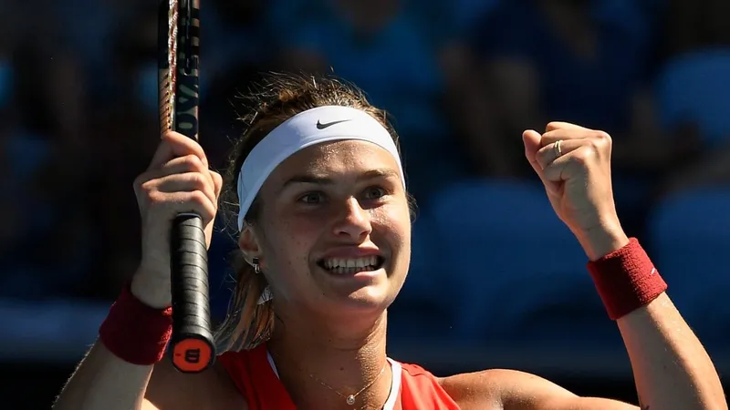 Abierto de Australia: Aryna Sabalenka supera problemas de servicio y avanza en Melbourne