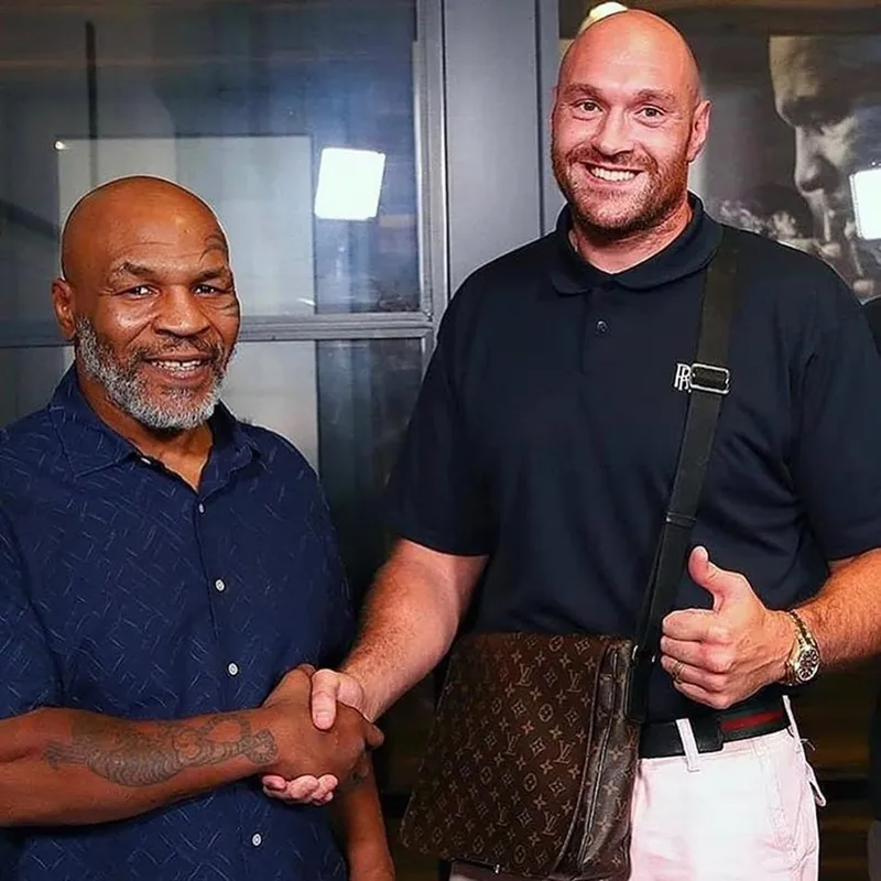 ¡Mike Tyson lanza un mensaje a Tyson Fury y no descarta otro regreso al ring!