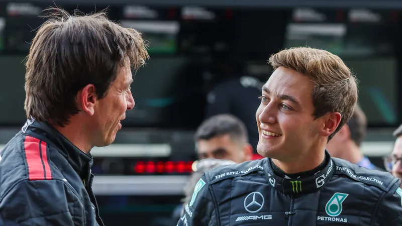 Wolff elogia la conducción de Russell como ‘de otro planeta’