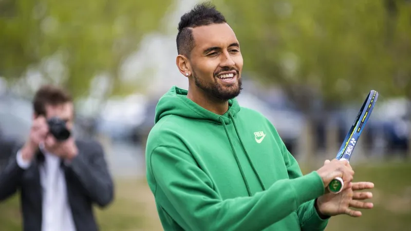 Nick Kyrgios no se contiene tras el boicot a la entrevista de Novak Djokovic: destroza a un reportero australiano en su crítica sobre los 'dientes'