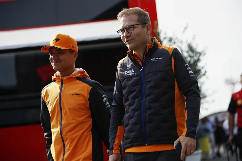 Brundle pone en duda a Norris frente al 'brutal' Verstappen