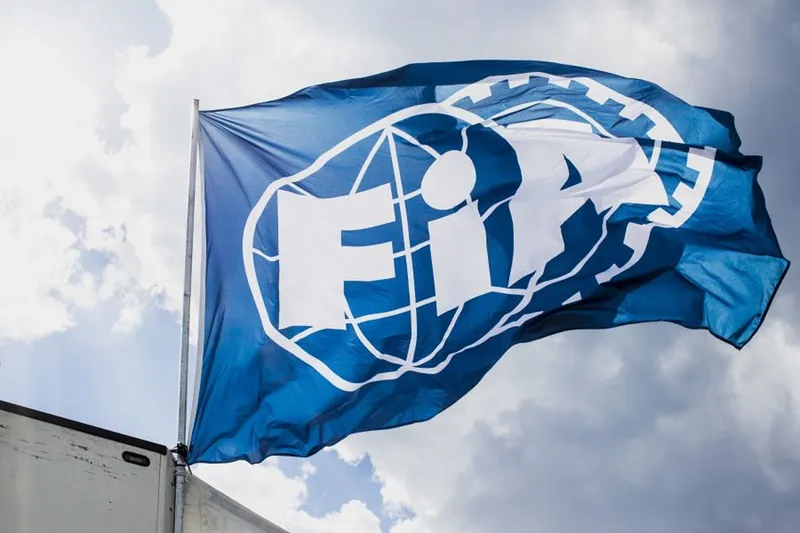 FIA Anuncia Penalización en la F1: Un Giro Importante en la Lucha por el Título en el Gran Premio de Las Vegas