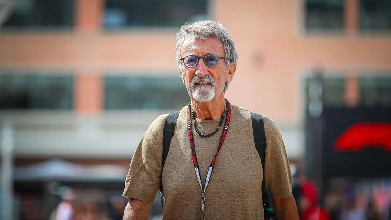 Eddie Jordan revela sus verdaderos sentimientos sobre Lewis Hamilton y su posible fichaje por Ferrari en un sorprendente giro de acontecimientos