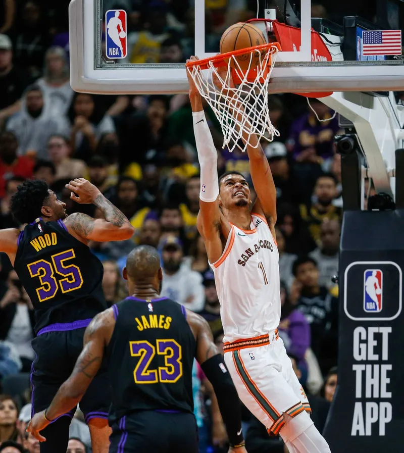 Partido Spurs-Lakers el lunes: Un homenaje a la comunidad de Los Ángeles