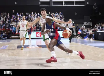 Co-MVPs de la Ronda 27: Sylvain Francisco y Carlik Jones en la EuroLeague