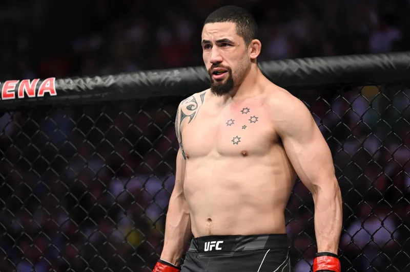 Robert Whittaker revela un sorprendente hallazgo tras su cirugía dental post-UFC 308