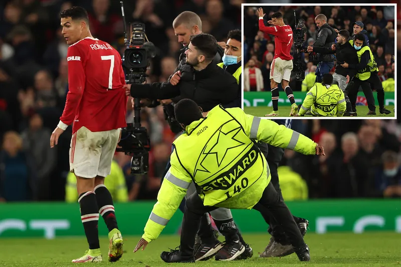 Cristiano Ronaldo defiende a un fanático que invade el campo y anota su gol 133 con Portugal