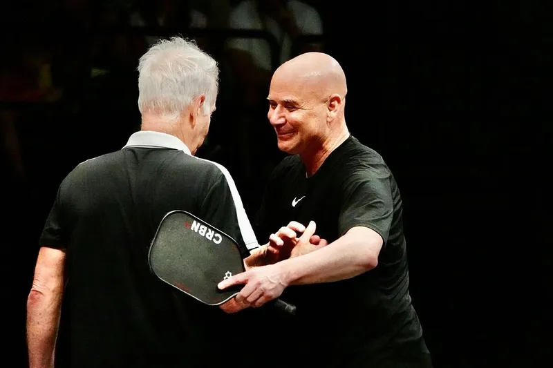 La Fiebre del Pickleball: La Emocionante Experiencia de Andre Agassi y su Rival de la ATP