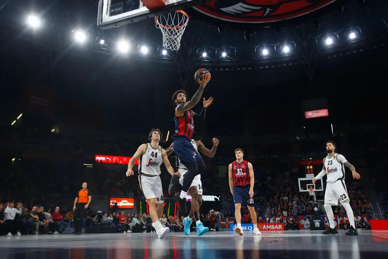 Baskonia denuncia a Virtus por no asignar entradas a los aficionados españoles