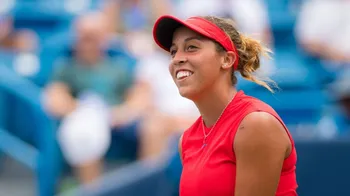 "Consejos de Andy Roddick: Estrategias para que Madison Keys mejore su servicio y derrote a Aryna Sabalenka en la final del Abierto de Australia"