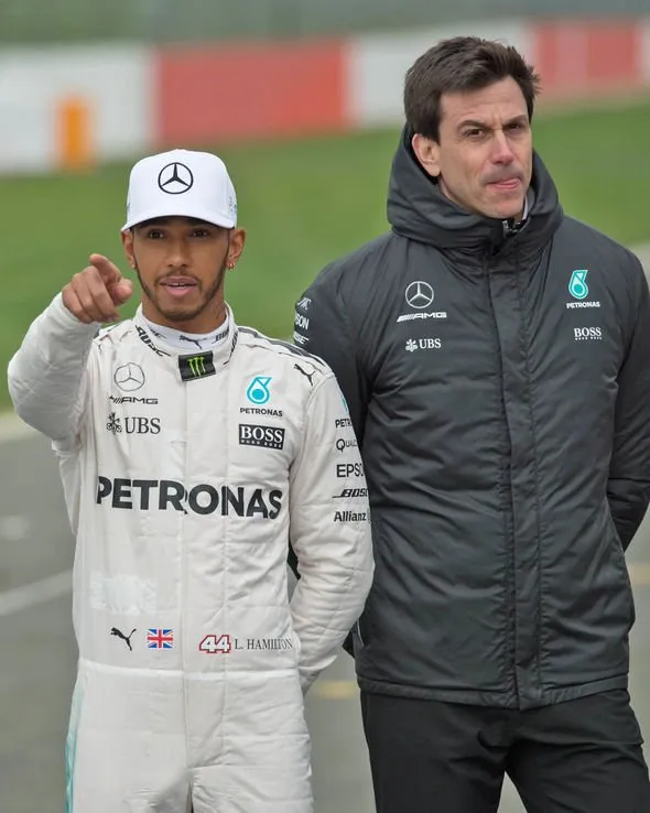 Lo que Toto Wolff le dijo a Lewis Hamilton tras el movimiento de Ferrari