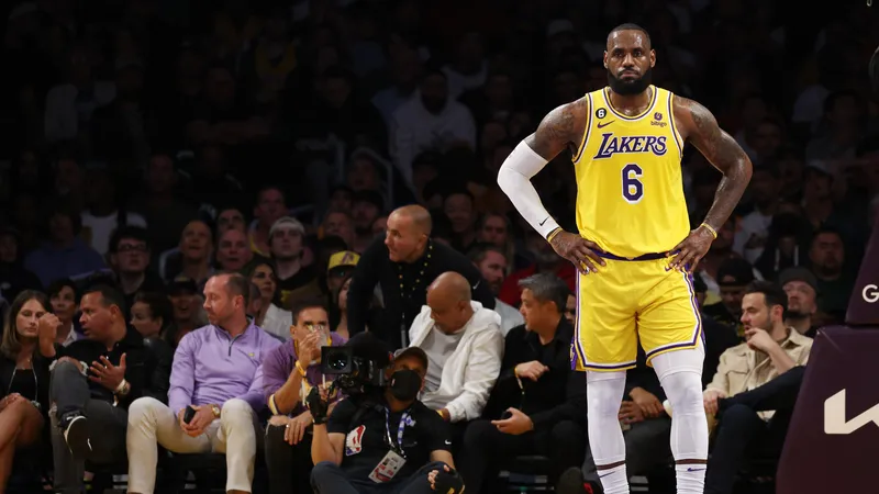 LeBron James se aleja de las redes sociales por la 'negatividad' que encuentra en línea