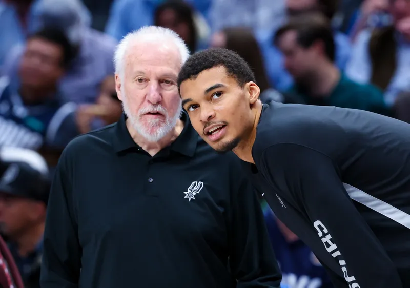 Actualización sobre la salud de Gregg Popovich: Se espera que el entrenador de los Spurs no regrese esta temporada, según informes