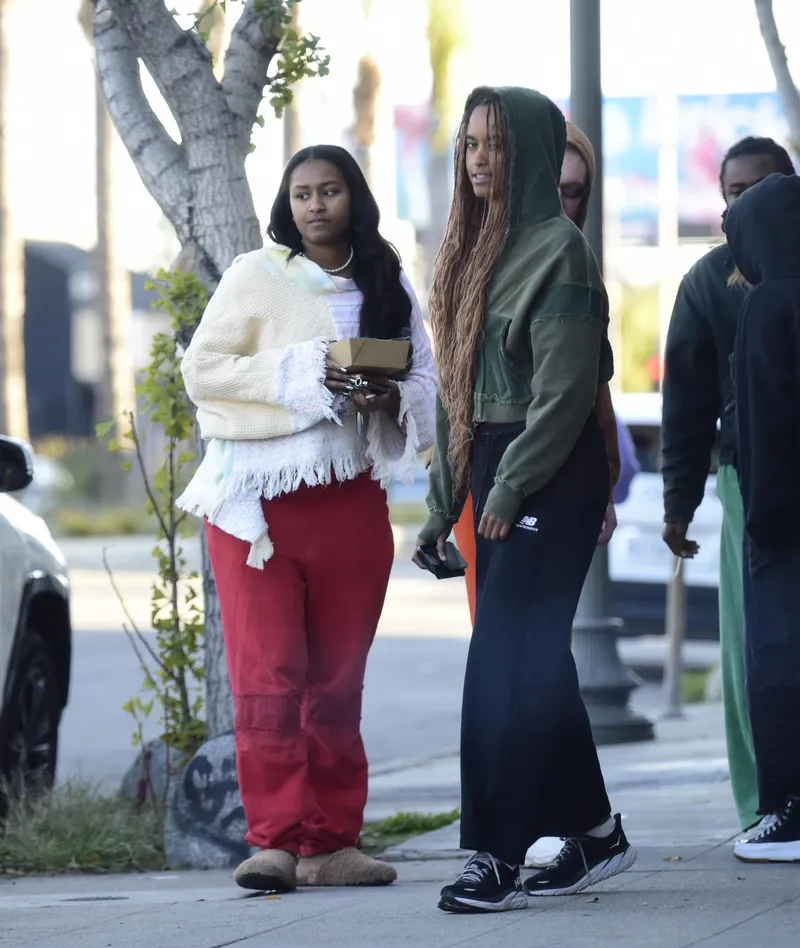 Las hermanas Obama deslumbran en la fiesta de Halloween de Billie Eilish en el Oeste