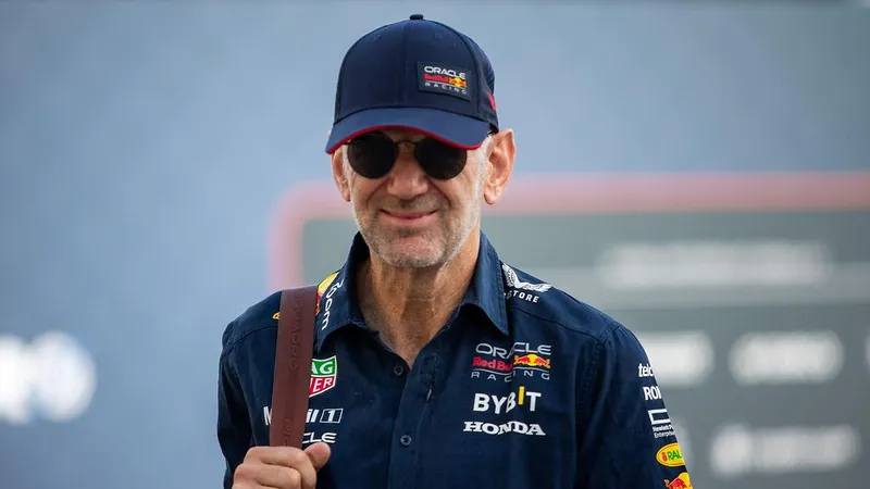 Aston Martin recibe advertencia de Adrian Newey tras su cambio a Red Bull