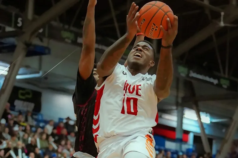 Sudbury Five Supera a London Lightning en un Emocionante Duelo de Doble Tiempo Extra