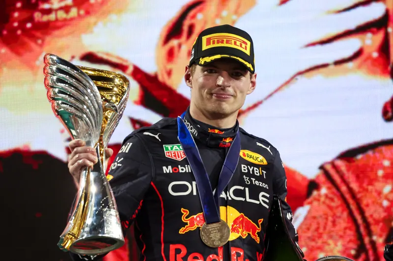 Verstappen responde con firmeza tras el duro golpe en México