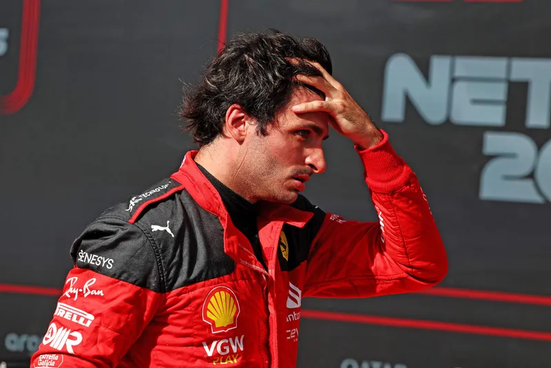 Sainz admite que se sintió 'herido' por la decisión de Ferrari de reemplazarlo