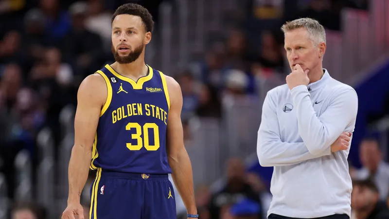 Curry y Kerr tranquilizan a los Warriors: 