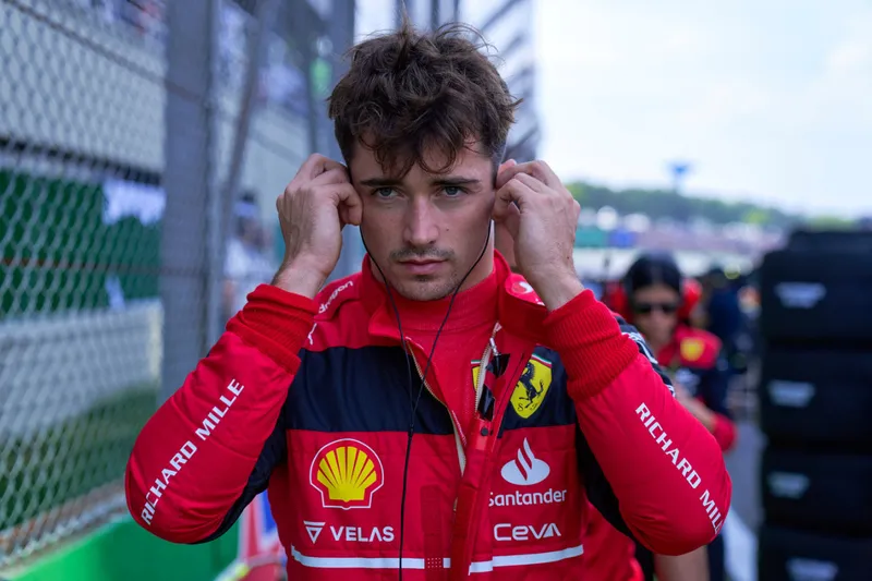 Charles Leclerc recibe advertencia de Vasseur: 