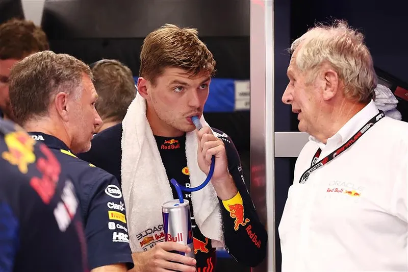 ¡FIA sanciona a Verstappen con una fuerte penalización en el GP de Brasil!