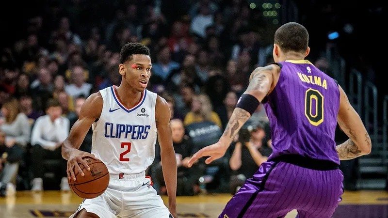 Los Clippers y Lakers reanudarán sus partidos retrasados por incendios forestales el lunes