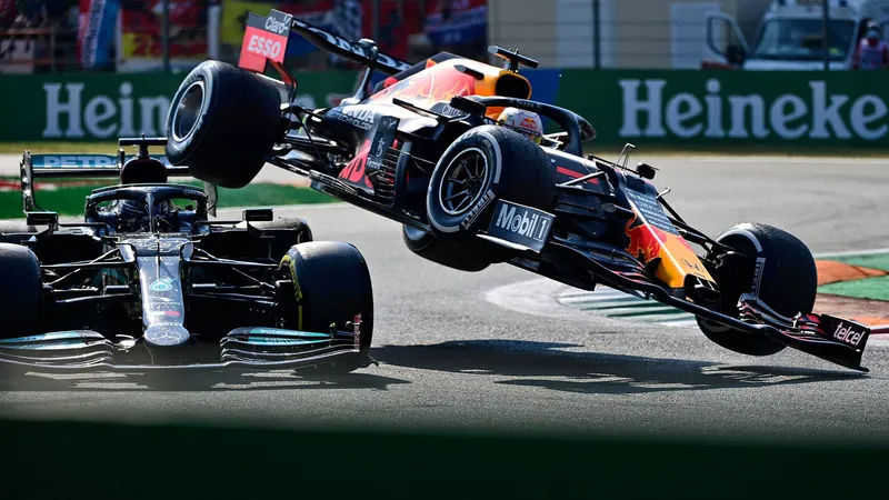 ¡Hamilton y Verstappen pierden vueltas en el GP de México!