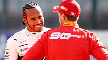 Ferrari explica el 'amor' de Hamilton como 'cruel' tras el duro golpe en Daytona al ex piloto de F1