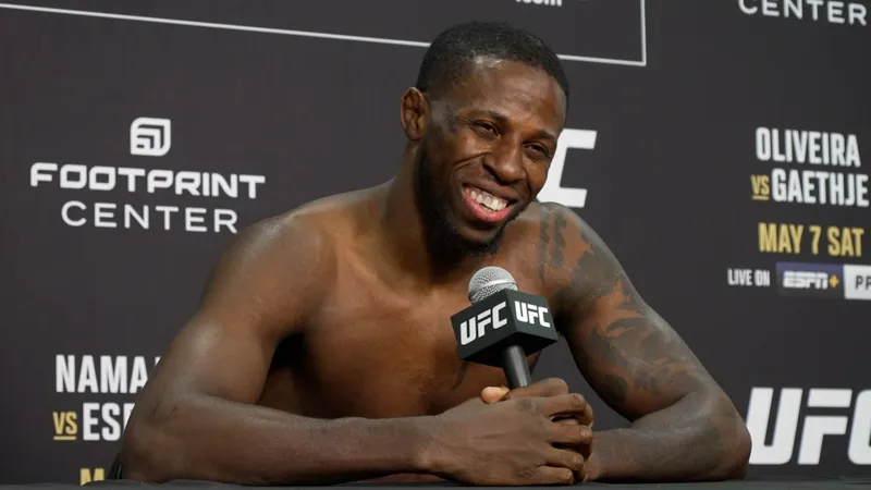 Randy Brown se muestra molesto por el fallo de peso de Bryan Battle en UFC 310: 