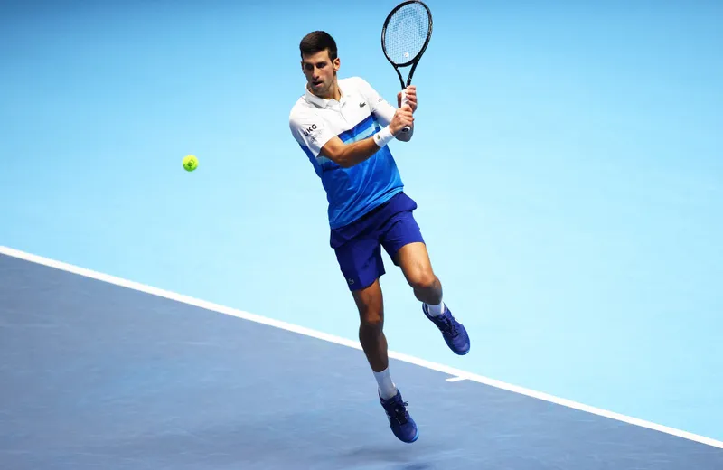 Novak Djokovic estalla contra el juez de silla por una regla 