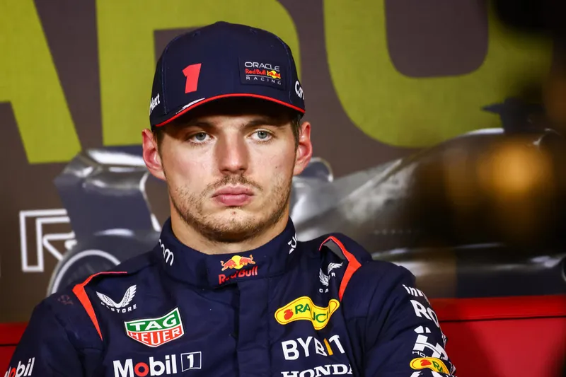 Verstappen responde a Herbert tras acusaciones extremas