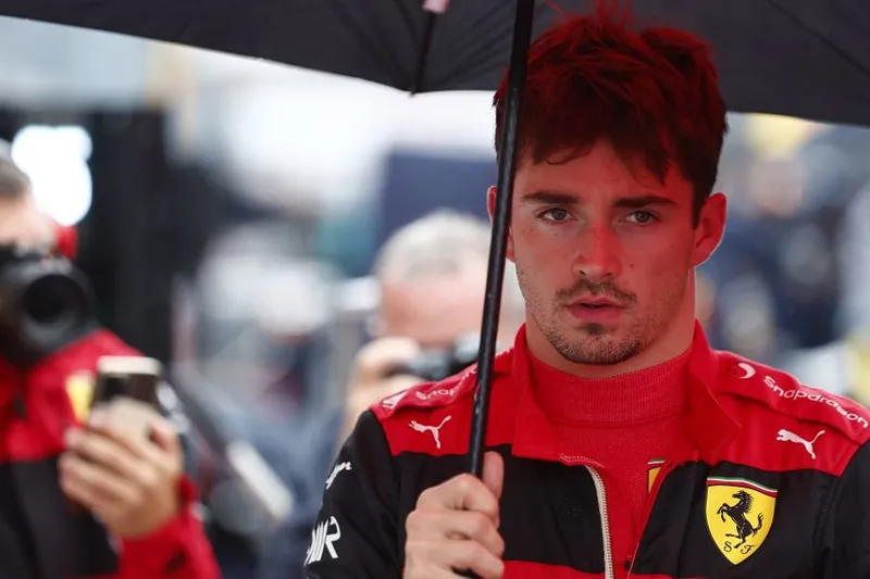 La pregunta sin respuesta sobre Charles Leclerc en el análisis de Lewis Hamilton