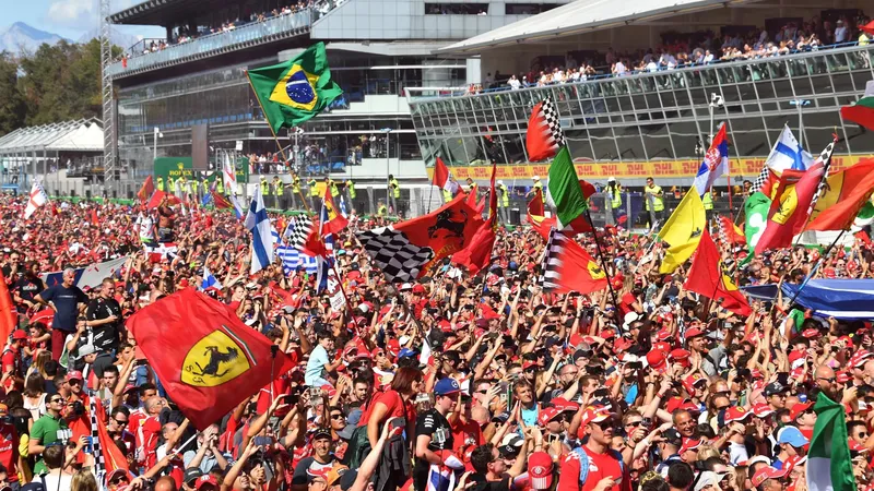 Los aficionados de la F1 reaccionan tras el escándalo de los insultos entre Verstappen y Leclerc