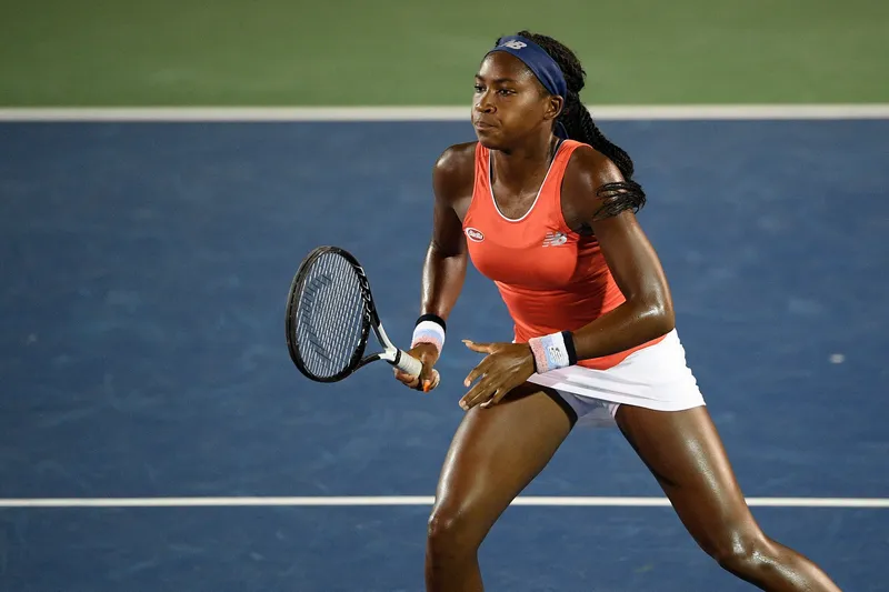 Coco Gauff avanza a las semifinales de las Finales WTA 2024 tras vencer a Iga Swiatek