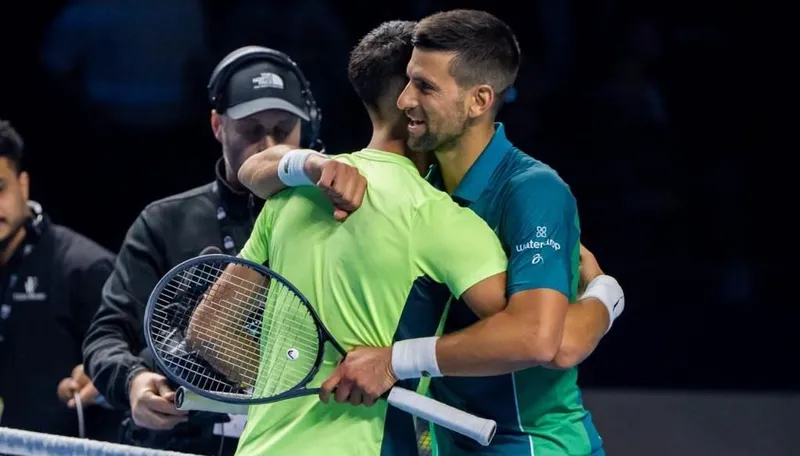 Djokovic y Alcaraz se preparan para un emocionante desenlace en el Abierto de Australia